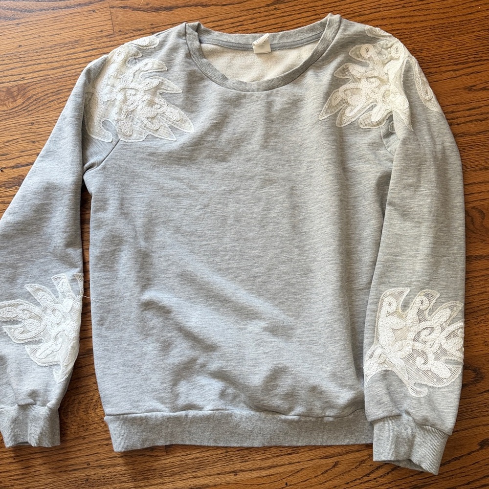 Flawless, grey with white lace sweatshirt. size L